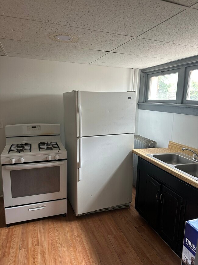 Building Photo - 1107 16th Ave