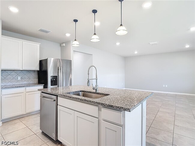 Building Photo - 16056 Enclaves Cv Dr