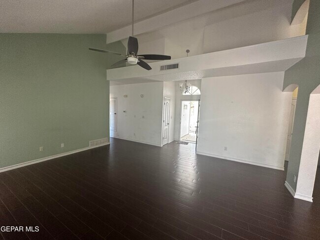 Building Photo - 408 Hadley Pl
