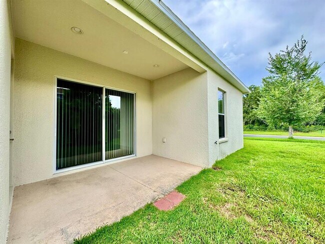 Building Photo - 3989 Windcrest Dr