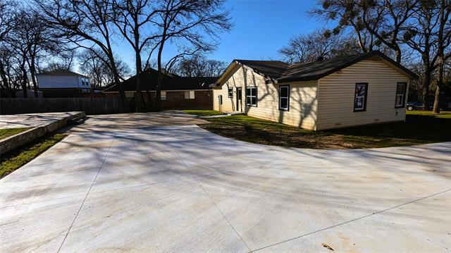 Building Photo - 1604 Donna Ln