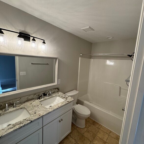 Building Photo - 3436 Archdale Dr