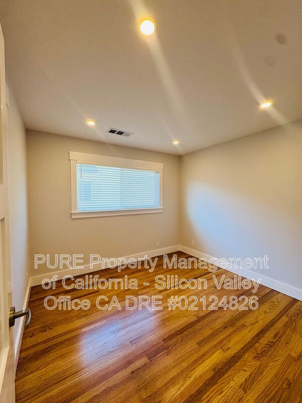 Building Photo - 3754 Compton Ln