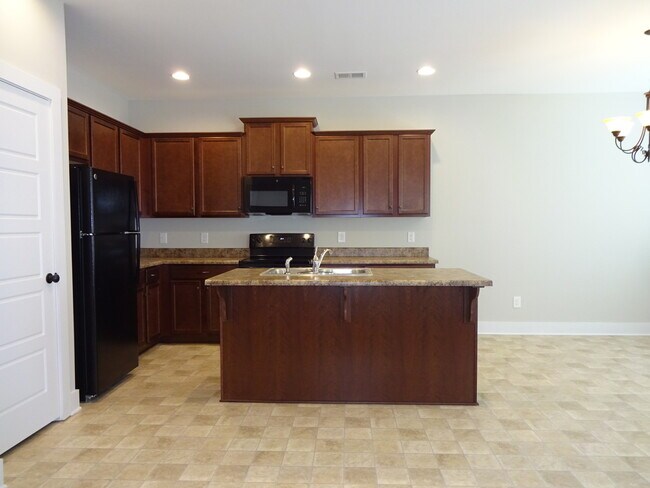 Building Photo - Home for rent in Calera, AL! Available to View Now!!!