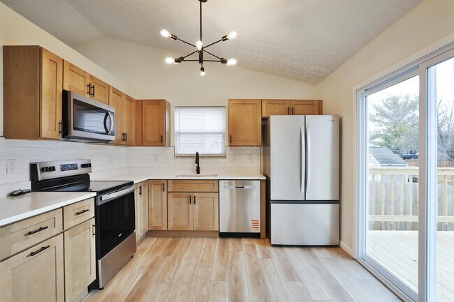 Building Photo - 989 Lavender Ln