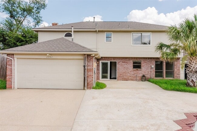 Building Photo - 2637 Austin Dr