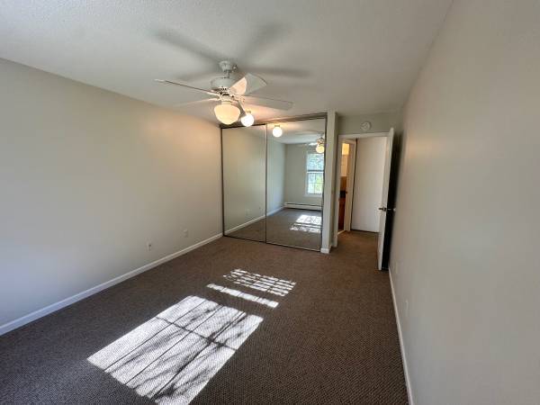 Building Photo - 942 Westbrooke Way