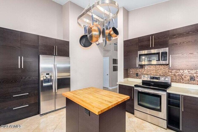 Building Photo - 7514 E Wingspan Way