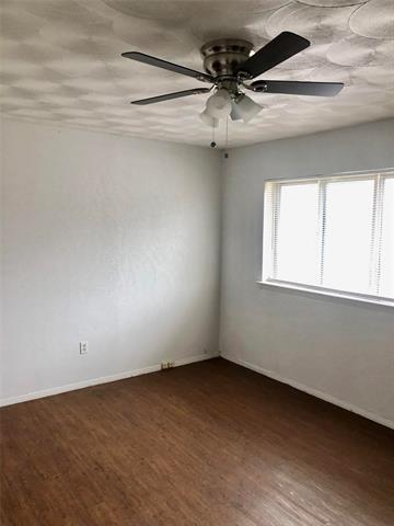 Building Photo - 924 Irene Dr