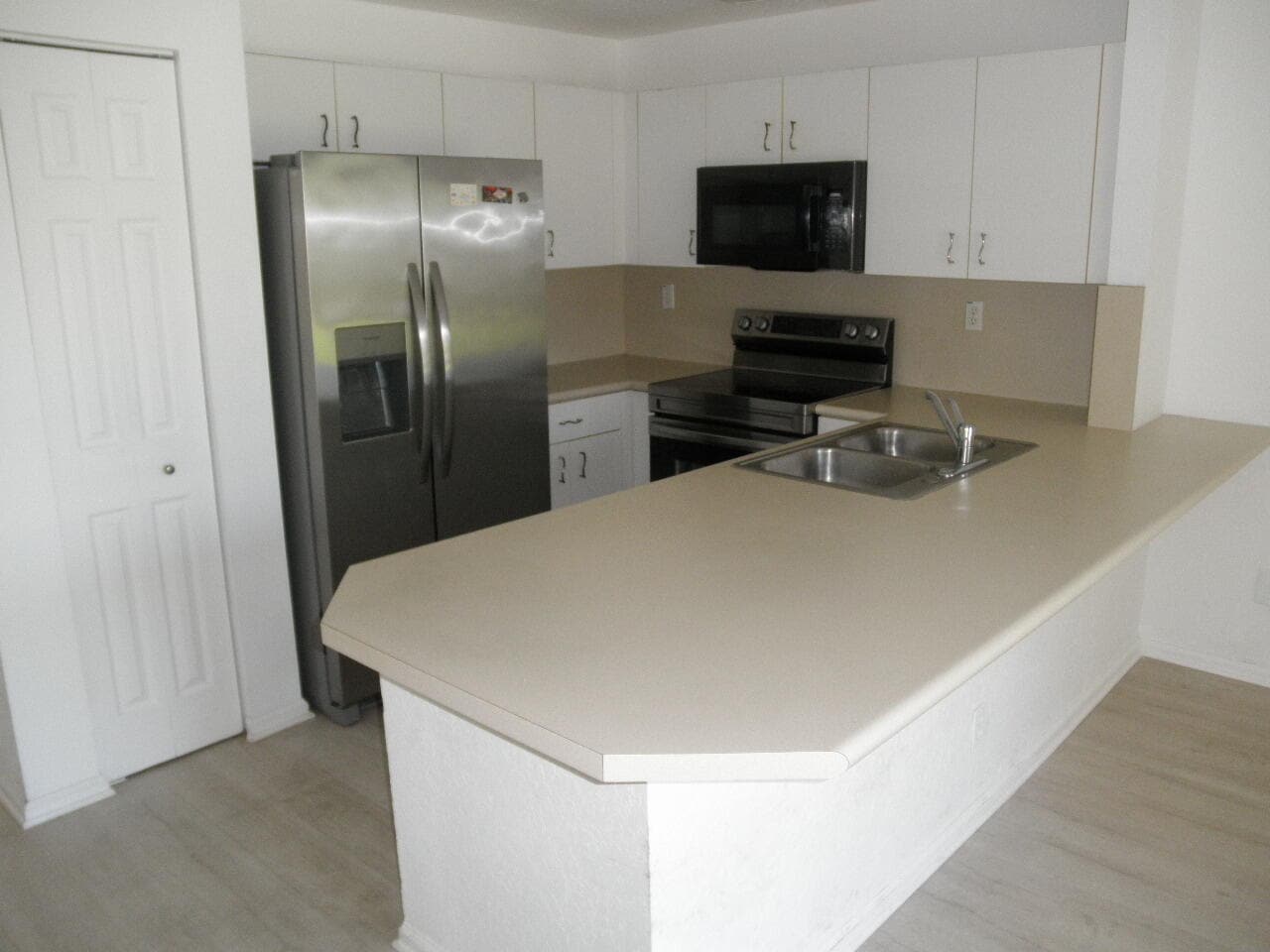 Building Photo - 798 Summit Lake Dr