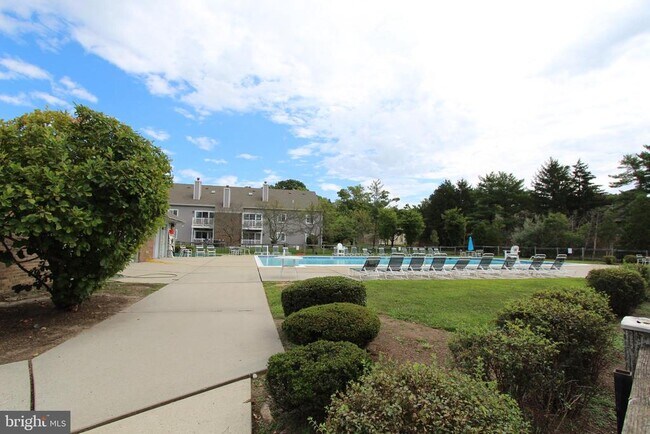 Building Photo - 7714 Tamarron Dr