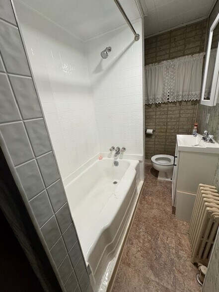 Building Photo - 39 Cotton Ave