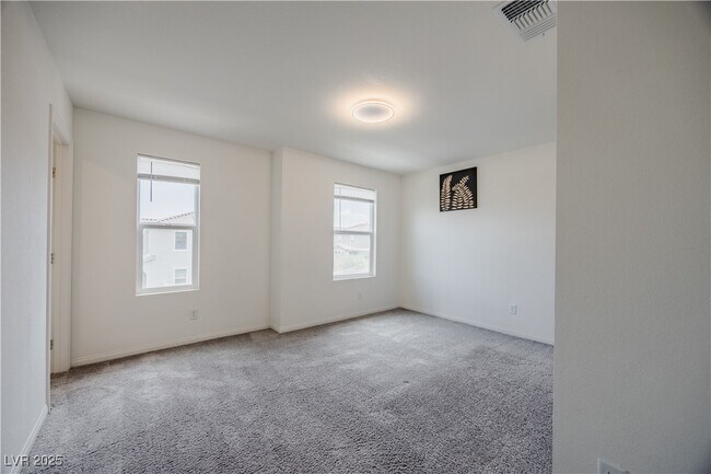 Building Photo - 5927 Coja St
