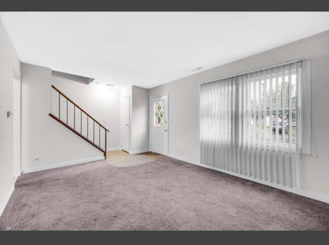 Building Photo - 1765 Short Ave