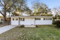Building Photo - 112 Highland Dr