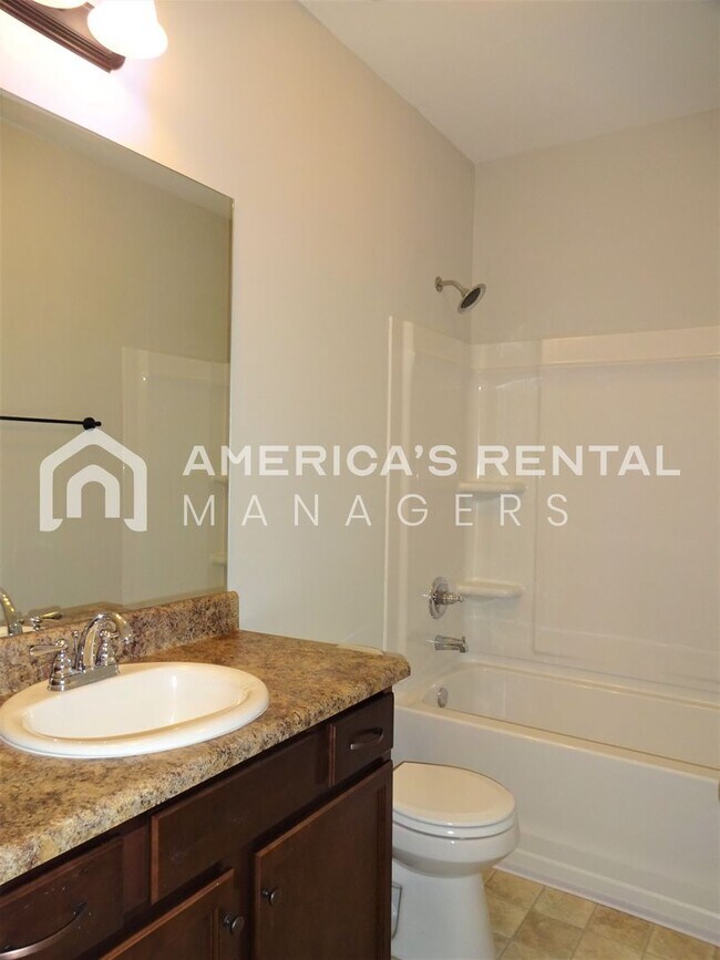 Building Photo - Home for rent in Calera, AL!  Available to view now!!!
