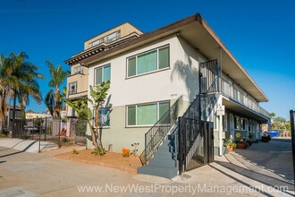Building Photo - Renovated Sherman Heights 1 Bedroom! Small...