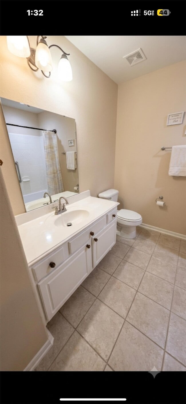 Building Photo - 1738 Palmetto Park Dr