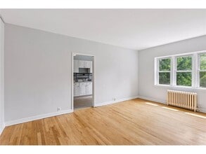 Building Photo - 3128 W Bde Maka Ska Blvd