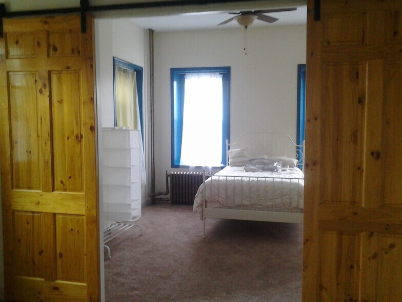 Bedroom - 8139 Frankford Ave