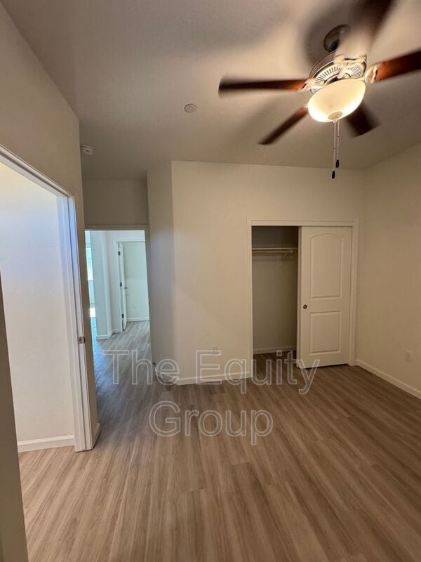 Building Photo - 4116 E Kaweah Ave