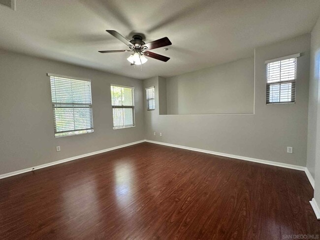 Building Photo - 1299 Blue Jean Way