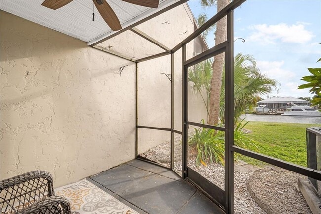 Building Photo - 1028 Apollo Beach Blvd