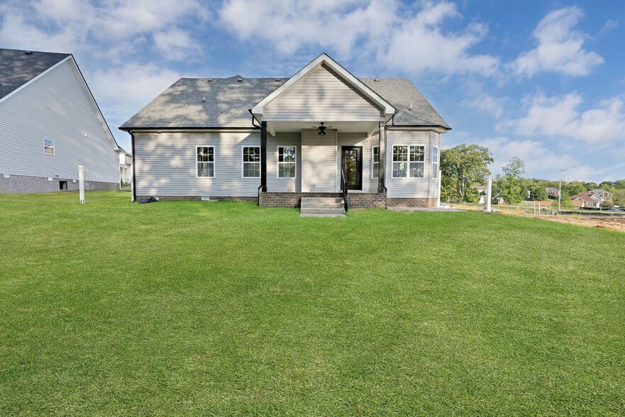 Building Photo - 502 N Halifax Ct