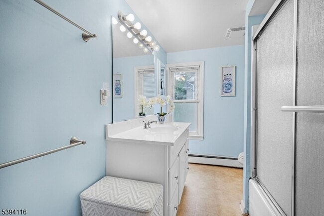 Building Photo - 10 Kenvil Ave