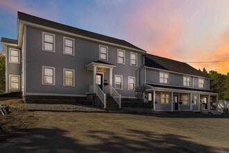 Building Photo - 192 Main St