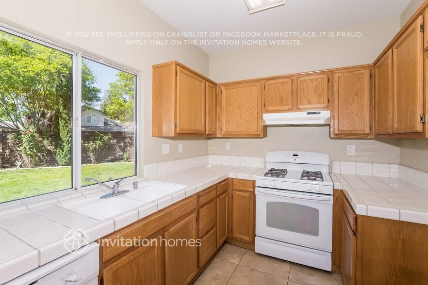Building Photo - 8710 Clear Star Ct