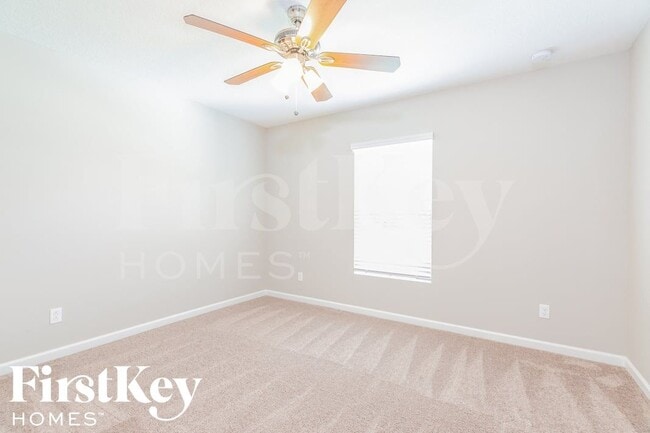 Building Photo - 1950 SW Sylvester Ln