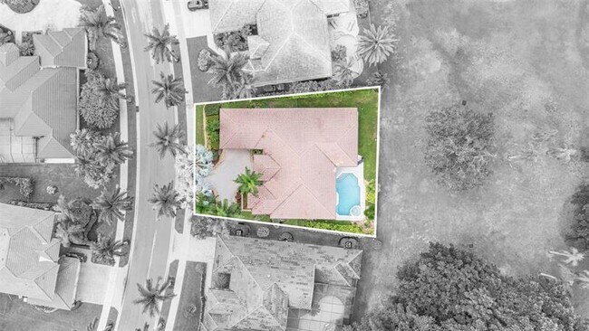 Building Photo - 2534 Golf View Dr