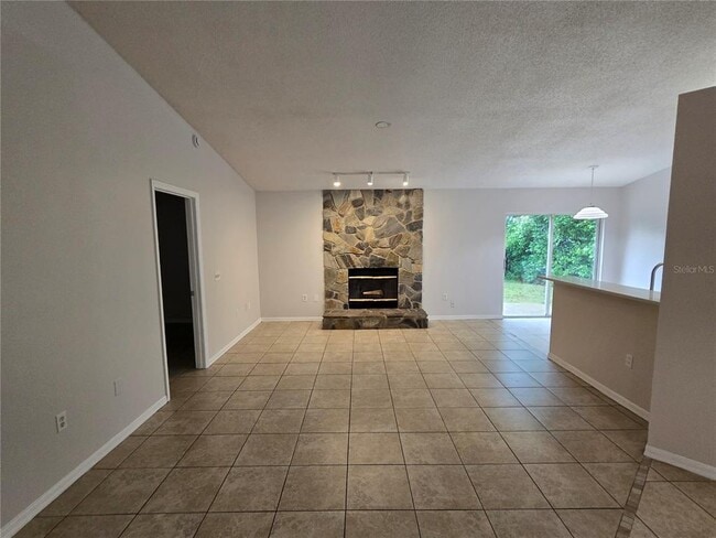Building Photo - 1850 Marysville Dr