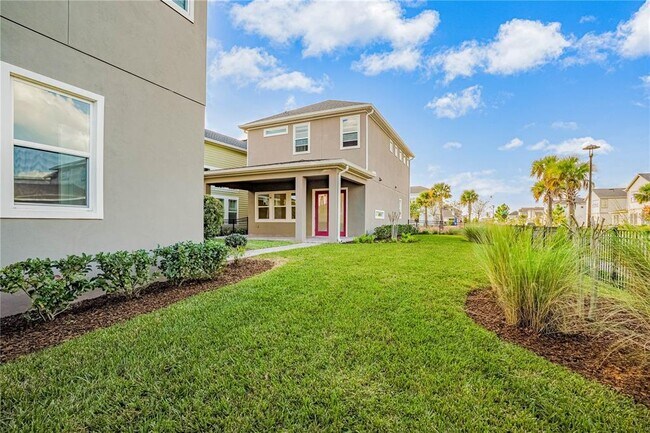 Building Photo - 10205 Pearson Ave