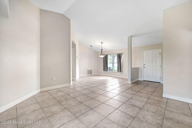Building Photo - 1135 Egret Lake Way