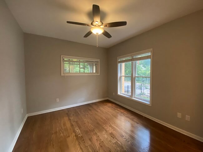 Building Photo - 650 W Arlington Pl