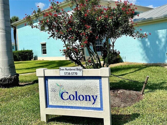 Building Photo - 5760 Sabal Trace Dr