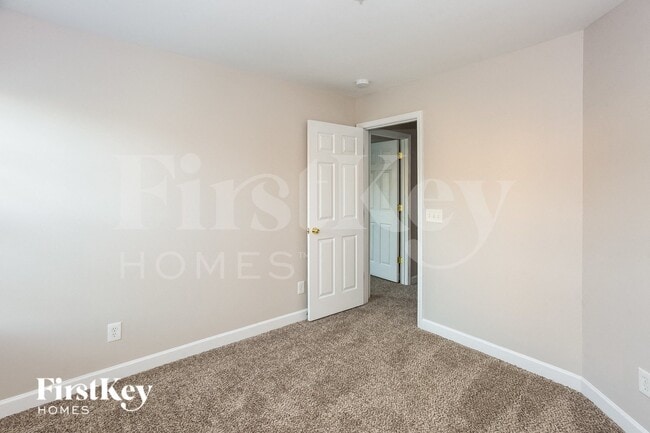 Building Photo - 8414 Dawson Ln