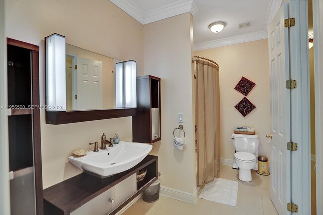 Building Photo - 4750 SW 128th Ave