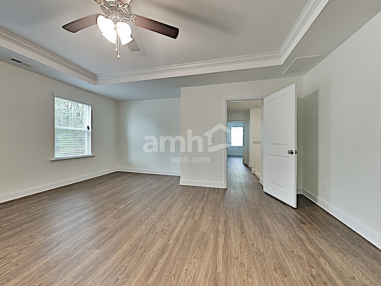 Building Photo - 3076 Day Flower Dr