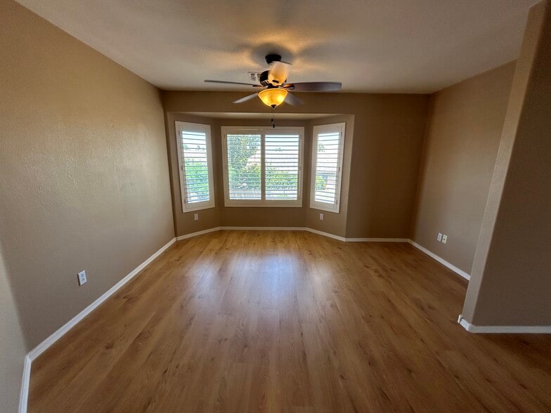 Building Photo - 4334 E Anderson Dr