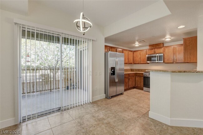Building Photo - 6868 Sky Pointe Dr