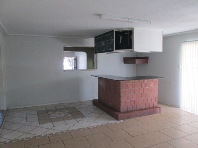 Building Photo - A must see if you're looking for more livi...