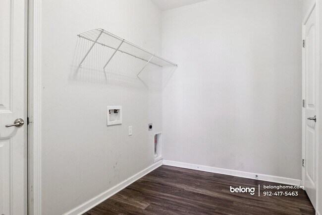 Building Photo - 310 Sonoma Dr