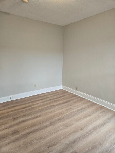 Building Photo - 1193 Commonwealth Ave