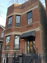 Building Photo - 1803 W Superior St