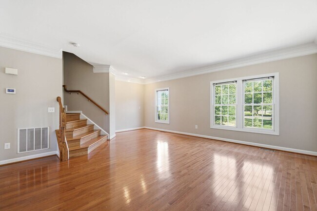 Building Photo - This is Northern Virginia living at its finest—offering the charm of a neighborhood community wit...