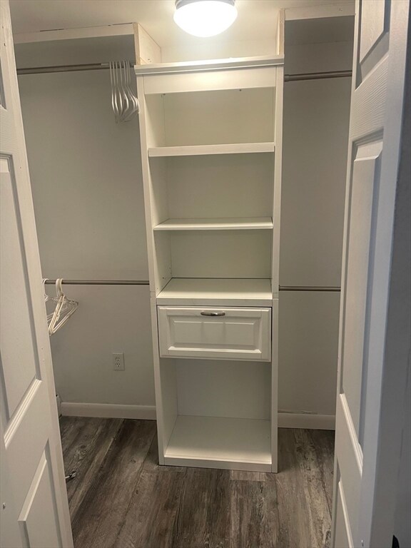 Building Photo - 8 Rock Cliff Rd