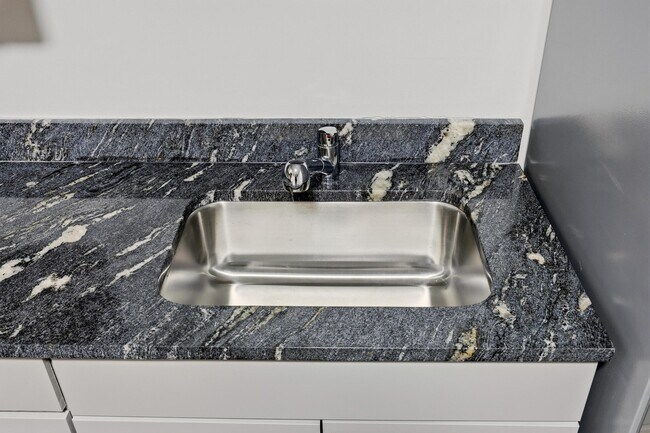 Building Photo - 5225 Central Ave